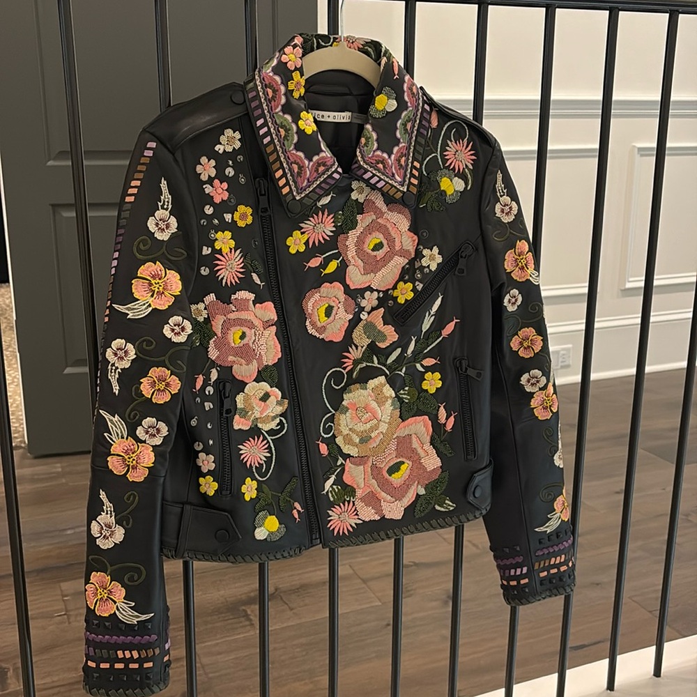 ALICE + OLIVIA
​Floral Embroidered Leather Moto Jacket